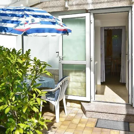 Mirko By Interhome Apartman Umag
